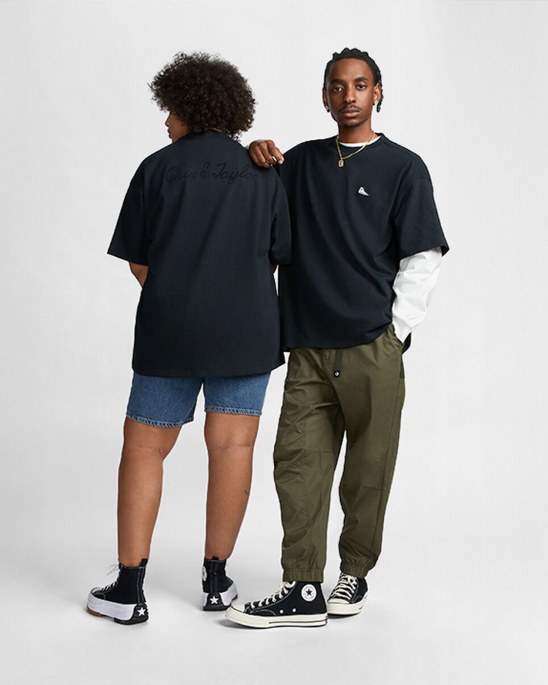 Converse Converse Go-To Sneaker Patch Loose-Fit T-Shirt Czarne | 829043-HRQ